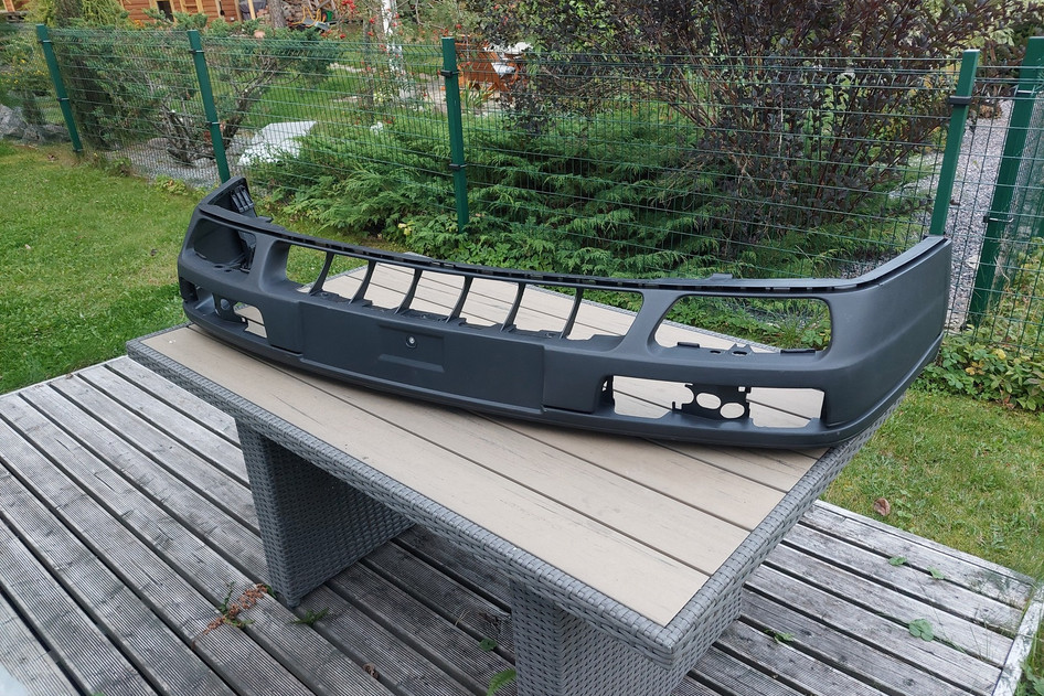 Golf 3 esistange ,uus .