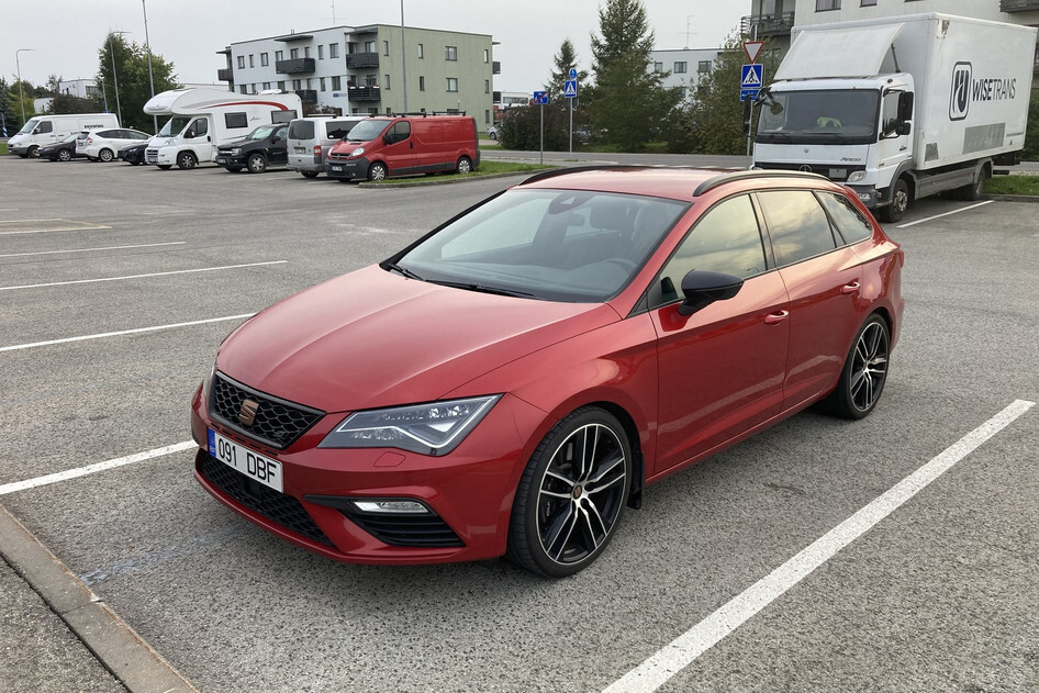 SEAT Leon, 2019, 2.0, 221 kW, бензин, автомат, полный привод