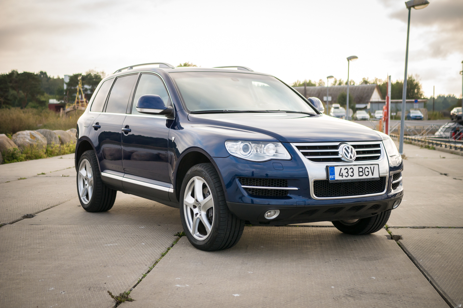 Volkswagen Touareg Individual 6.0 331kW 2007, photo 4/10