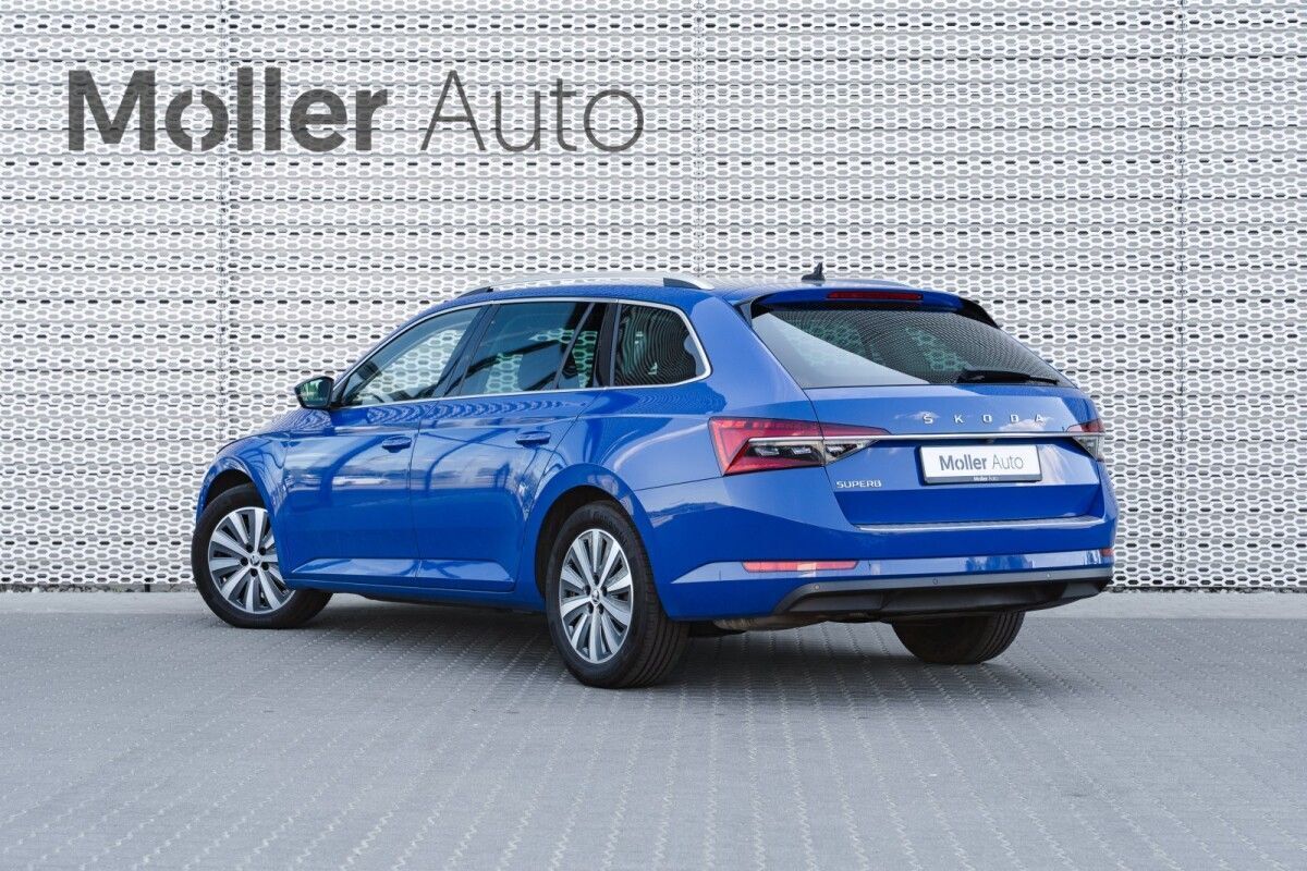 Škoda Superb 2021, photo 3/23
