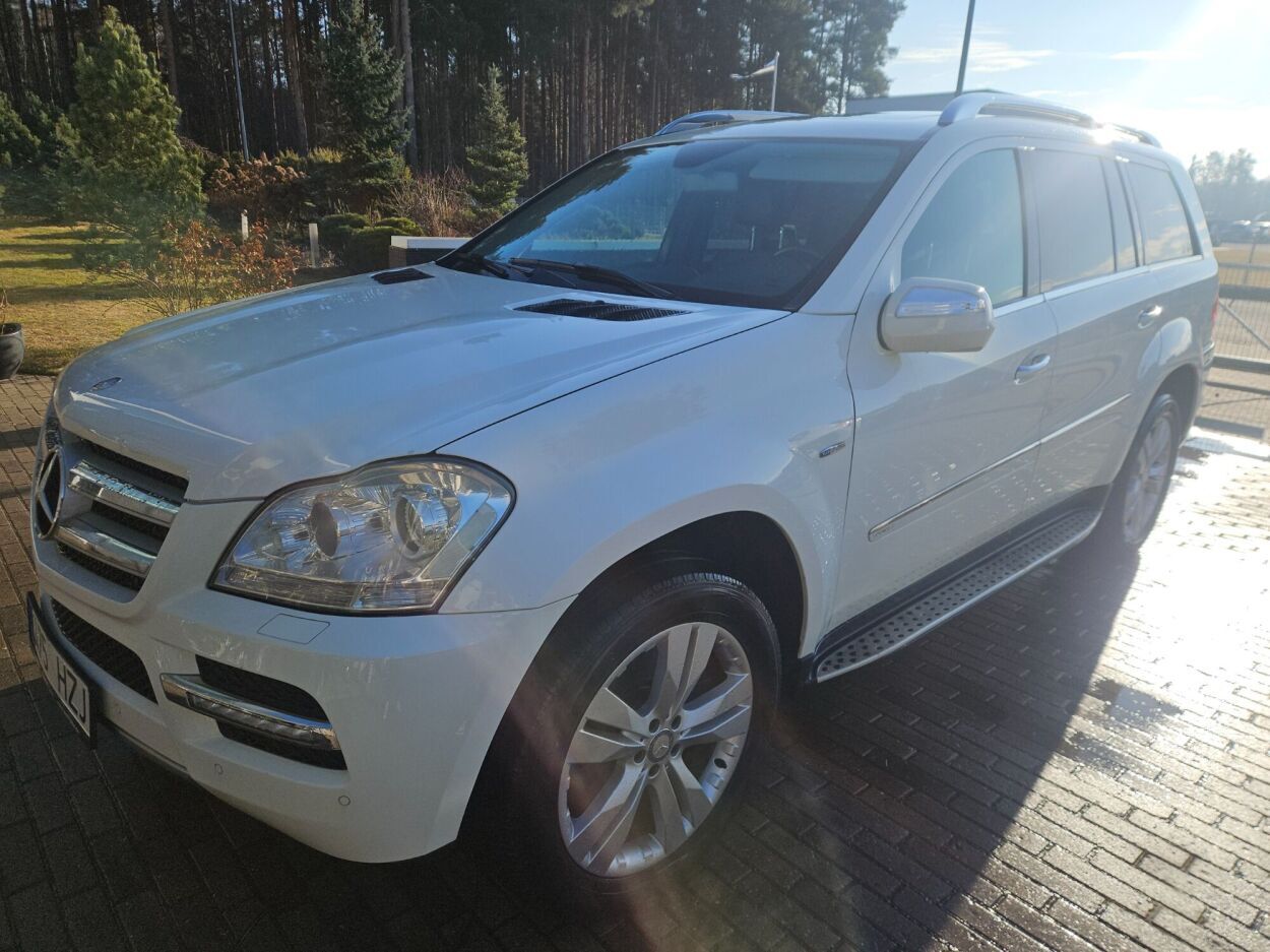 Mercedes-Benz GL 350 350 CDI 4MATIC Facelift 3.0 165kW