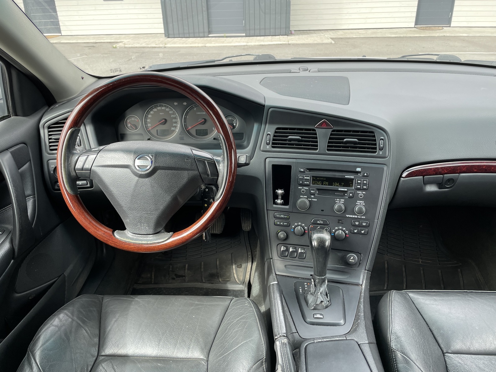 Volvo S60 D5 2004, photo 6/9