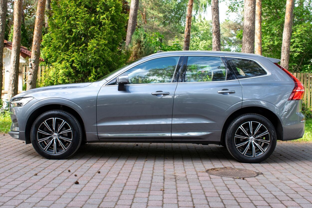 Volvo XC60 2021, photo 7/16