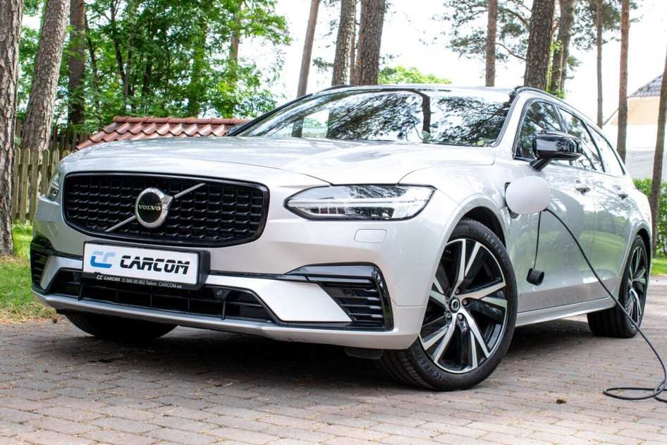 Volvo V90, 2022, 2.0, 228 kW, plug-in hybrid (petrol/electric), automatic, four-wheel drive
