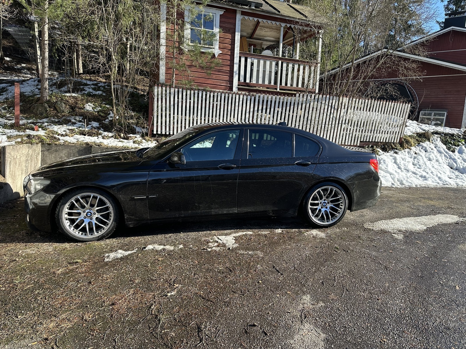 BMW 750 2011, kuva 3/11