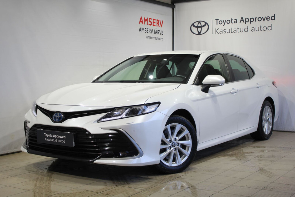 Toyota Camry, 2023, 2.5, 131 kW, hybrid (petrol/electric), automatic, front-wheel drive