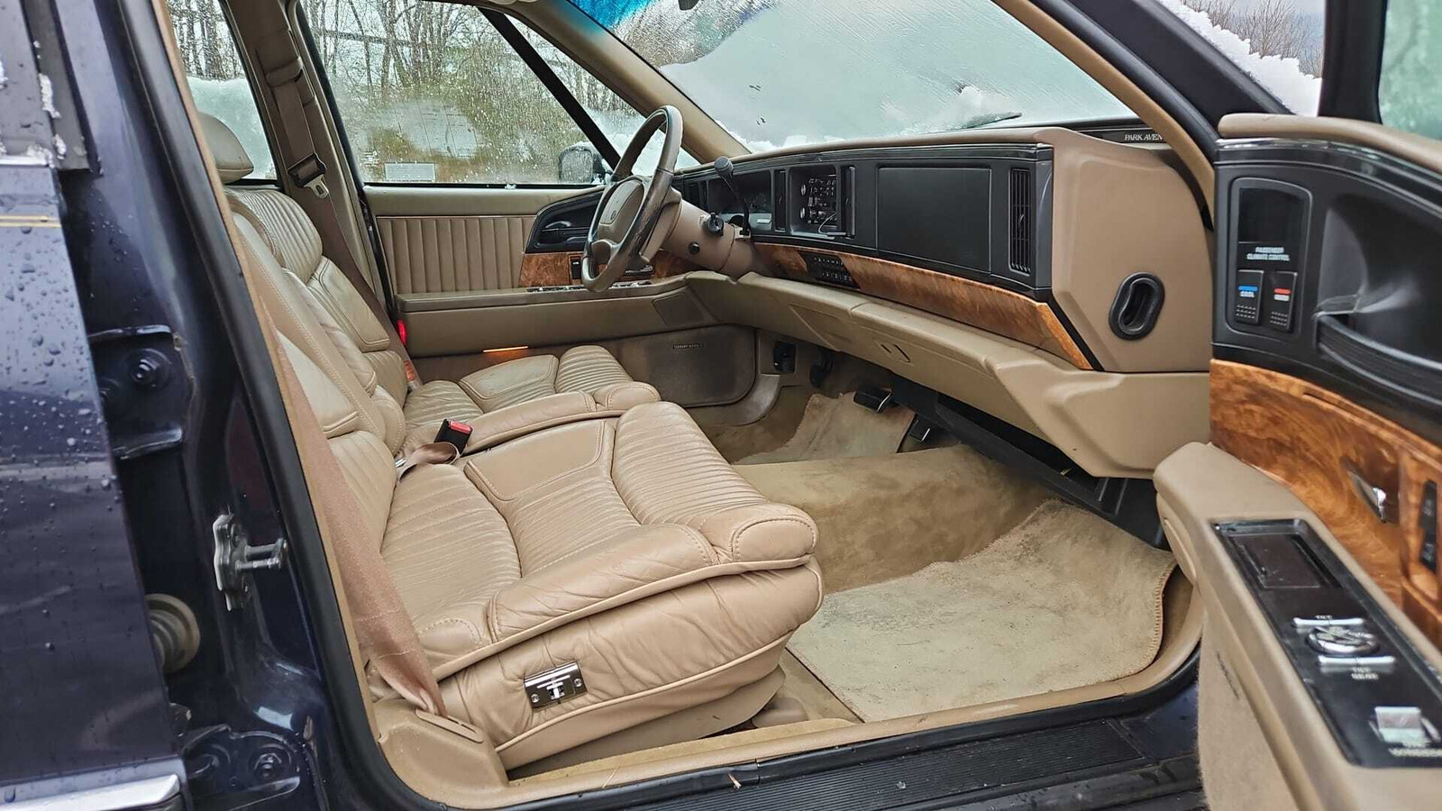 Buick Park Avenue 1995, kuva 7/50