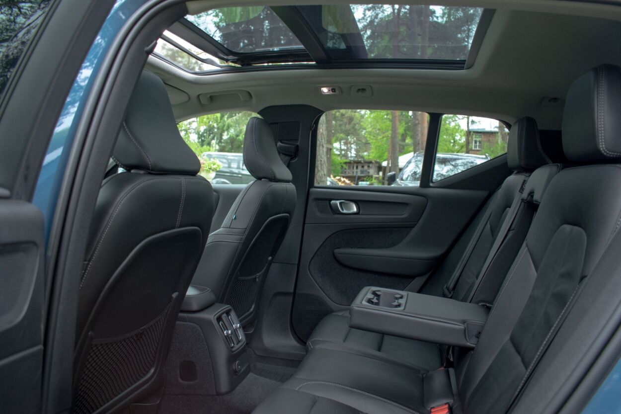 Volvo XC40 2022, kuva 4/10