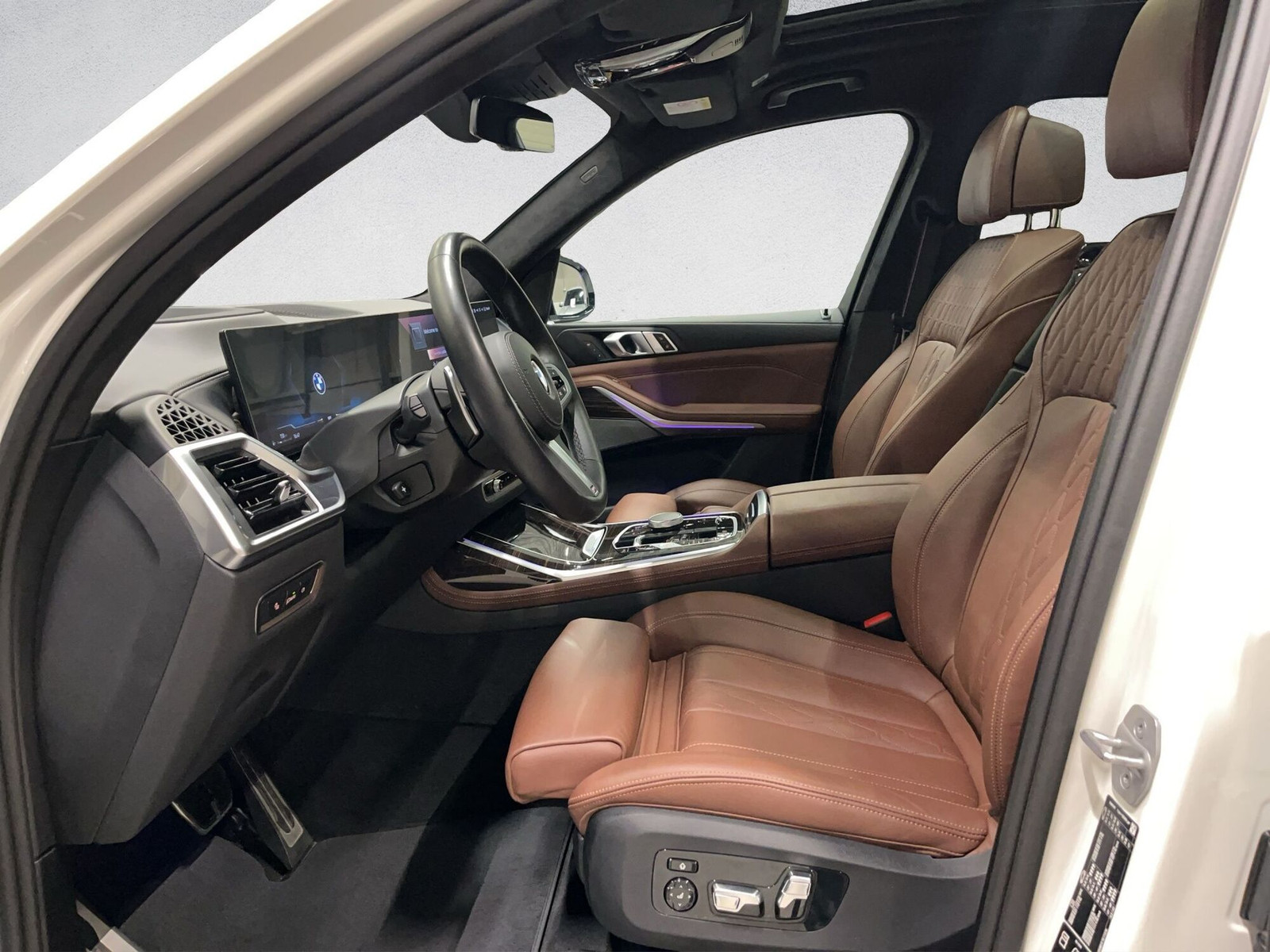 BMW X7 2023, photo 7/19