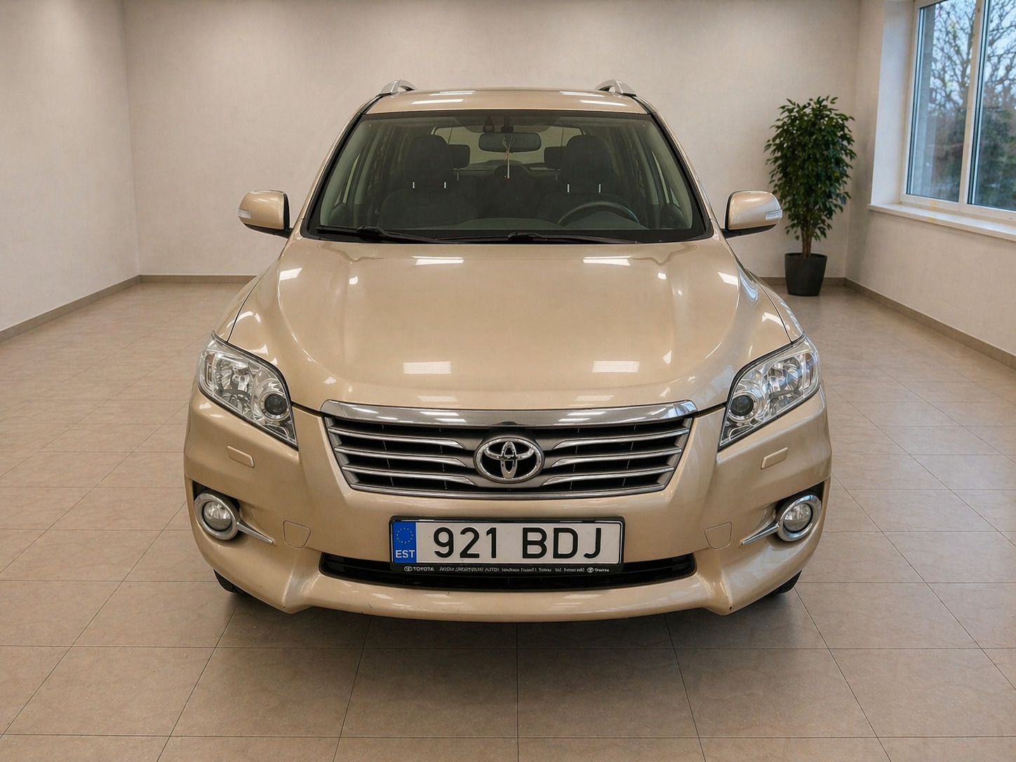 Toyota RAV4 2.0 116kW 2011, kuva 2/16