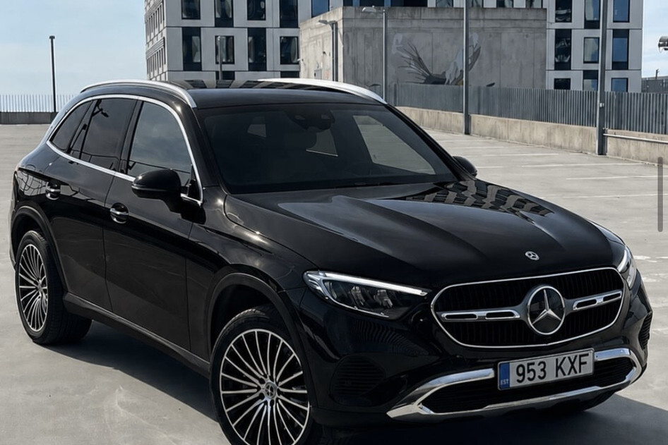 Mercedes-Benz GLC 300, 2023, 2.0, 150 kW, plug-in hybrid (petrol/electric), automatic, all-wheel drive