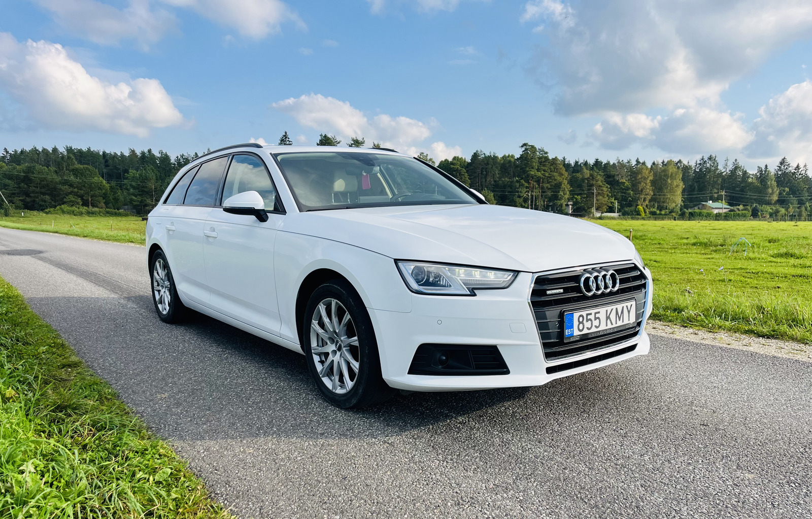 Audi A4 2017, kuva 6/9