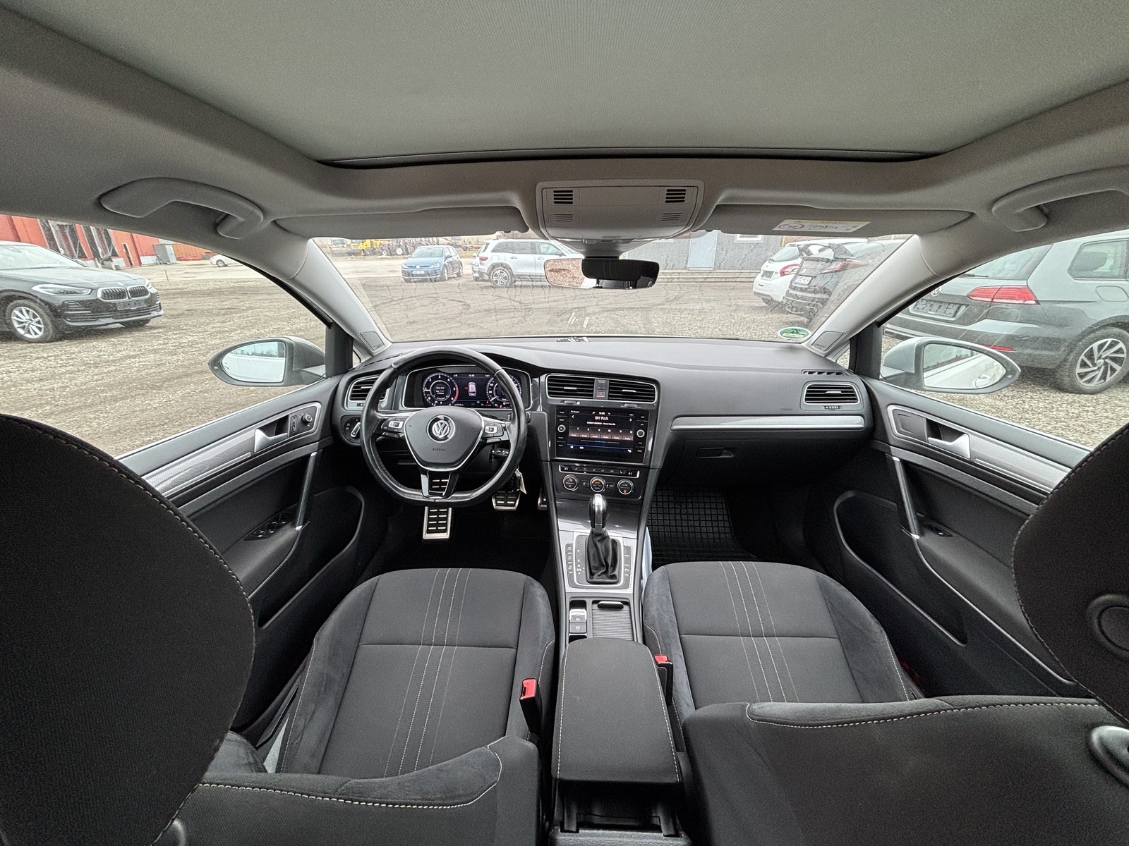 Volkswagen Golf 2017, photo 7/10