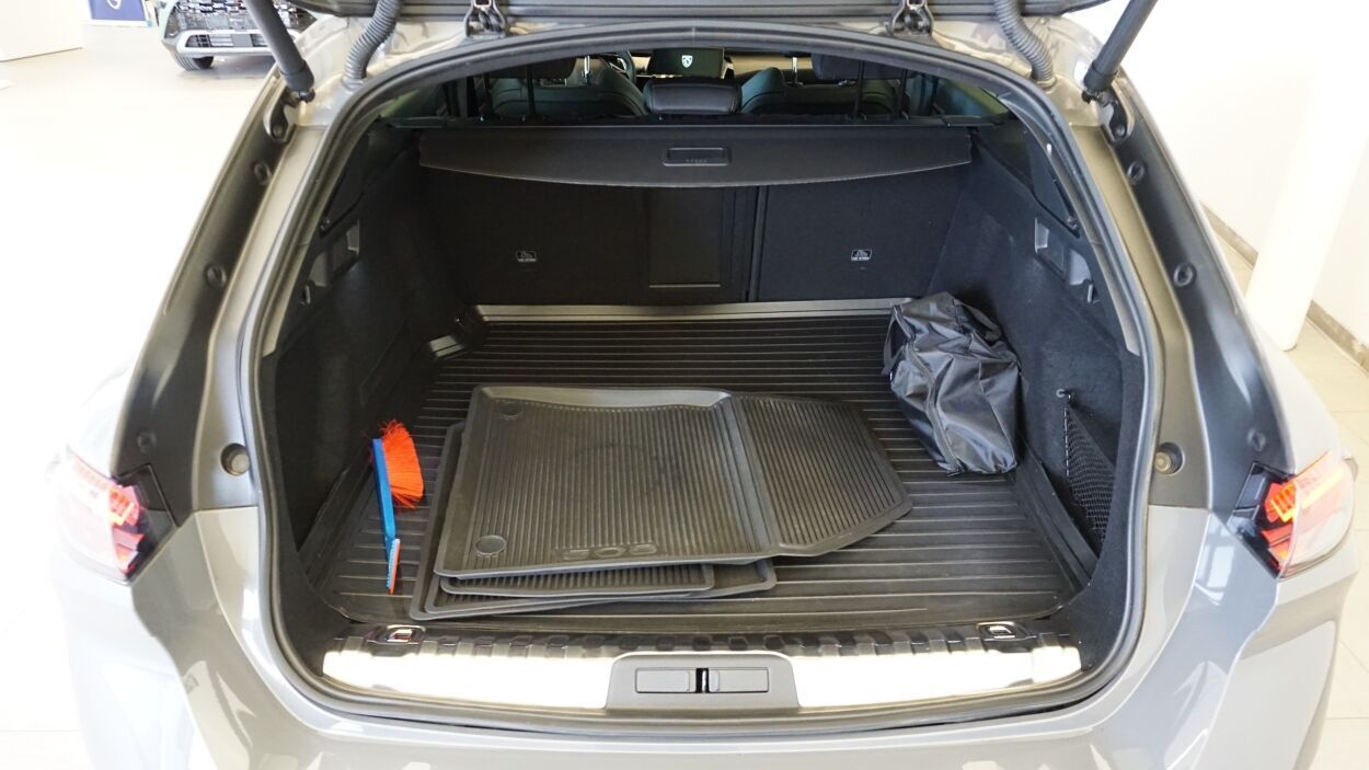 Peugeot 508 2023, photo 6/10
