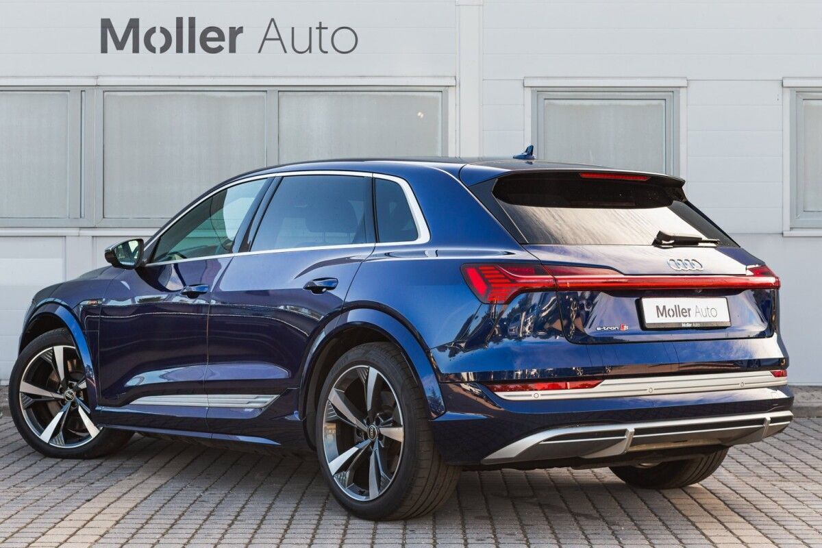 Audi e-tron 2023, photo 3/37