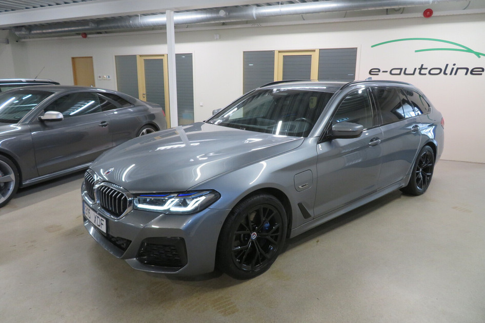 BMW 530, 2022, 2.0, 135 kW, pistikhübriid (bensiin/elekter), automaat, nelikvedu