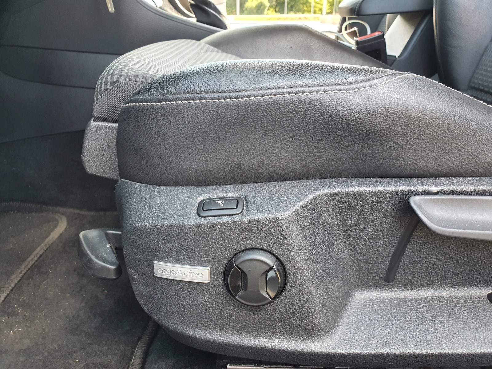 Volkswagen Golf 2017, photo 7/10