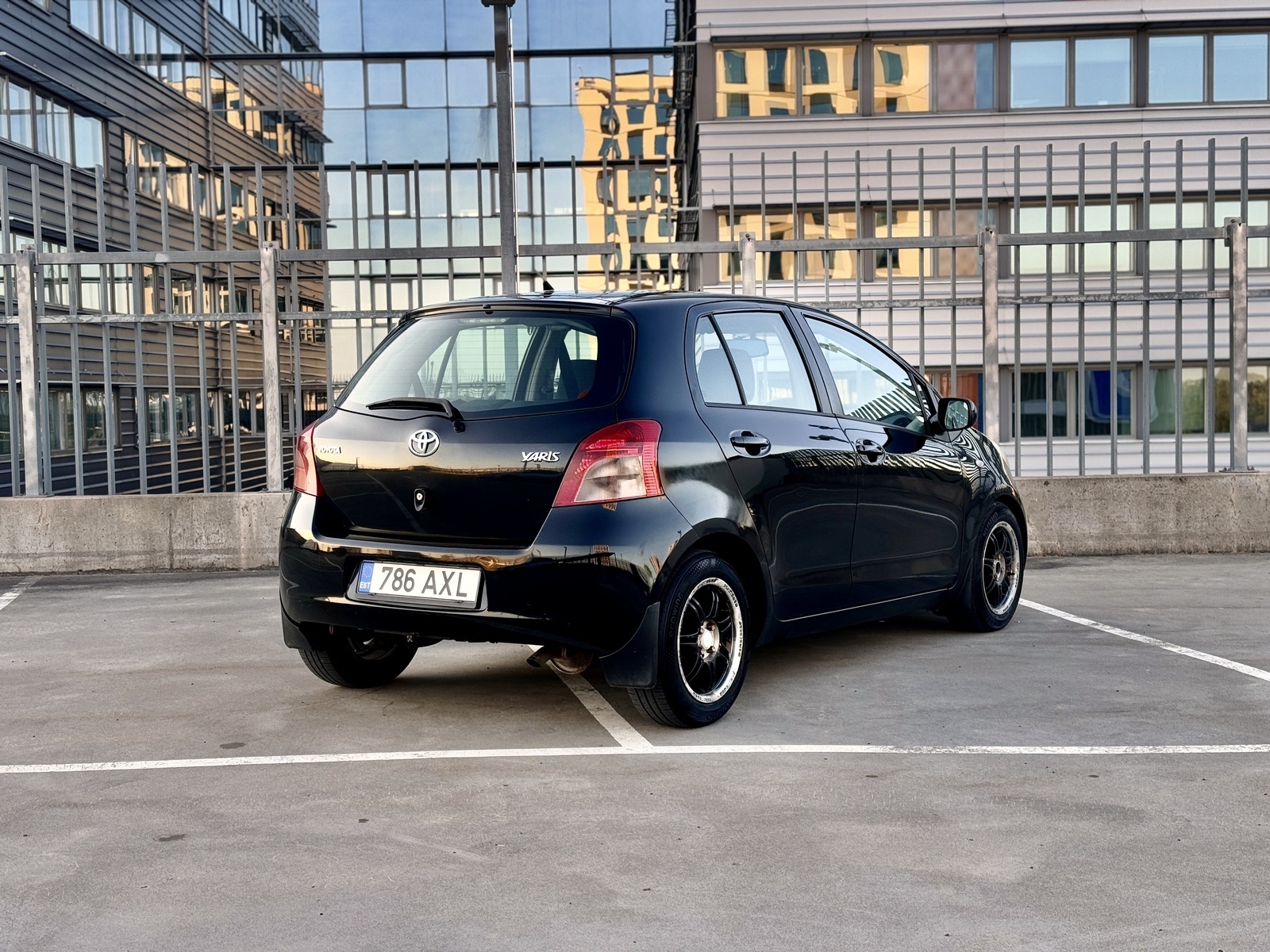 Toyota Yaris 2006, kuva 3/7