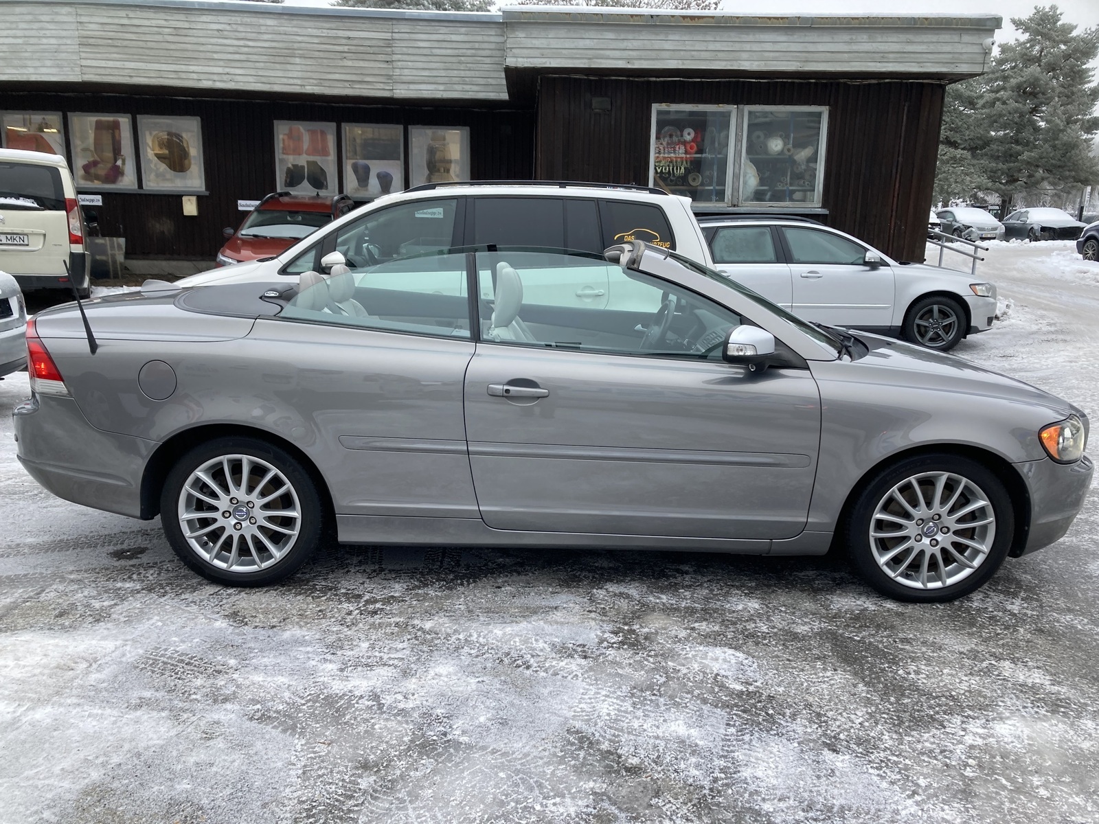 Volvo C70 2008, photo 5/10