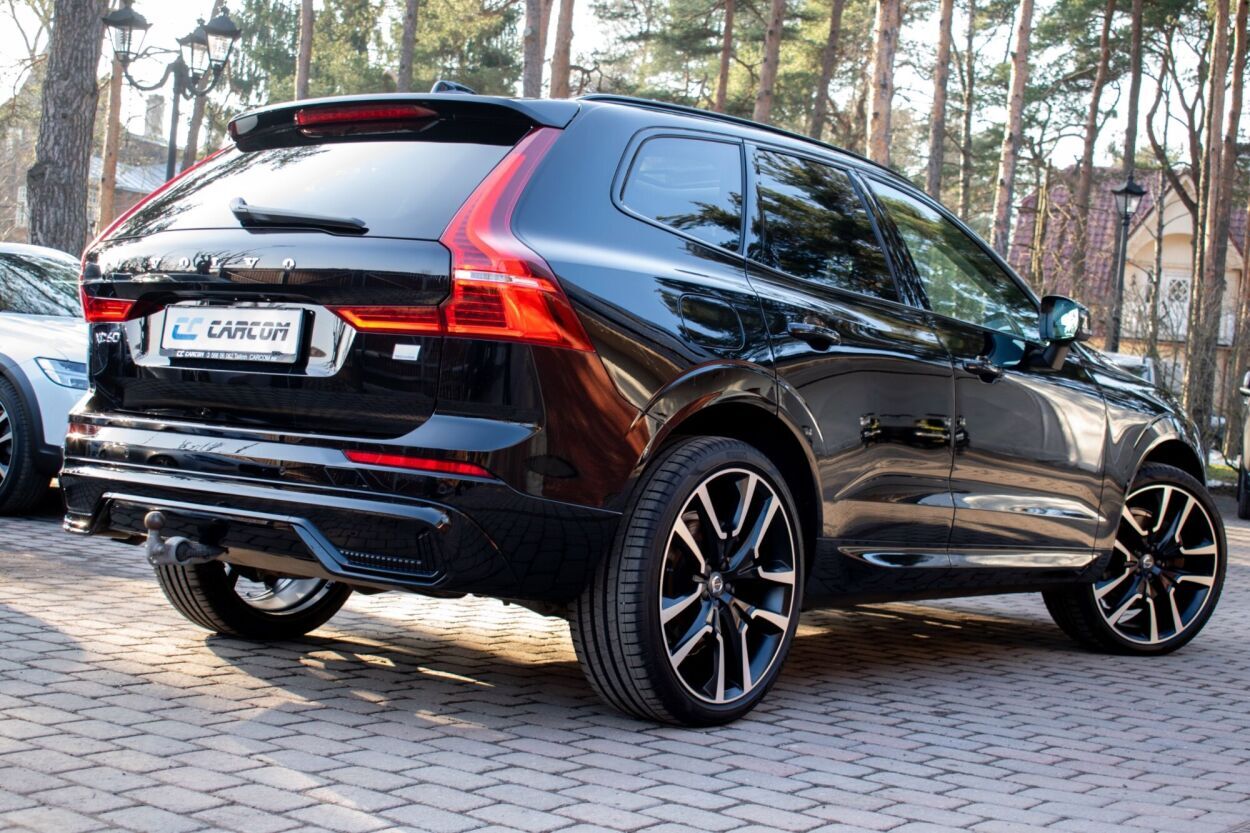 Volvo XC60 2022, photo 2/19