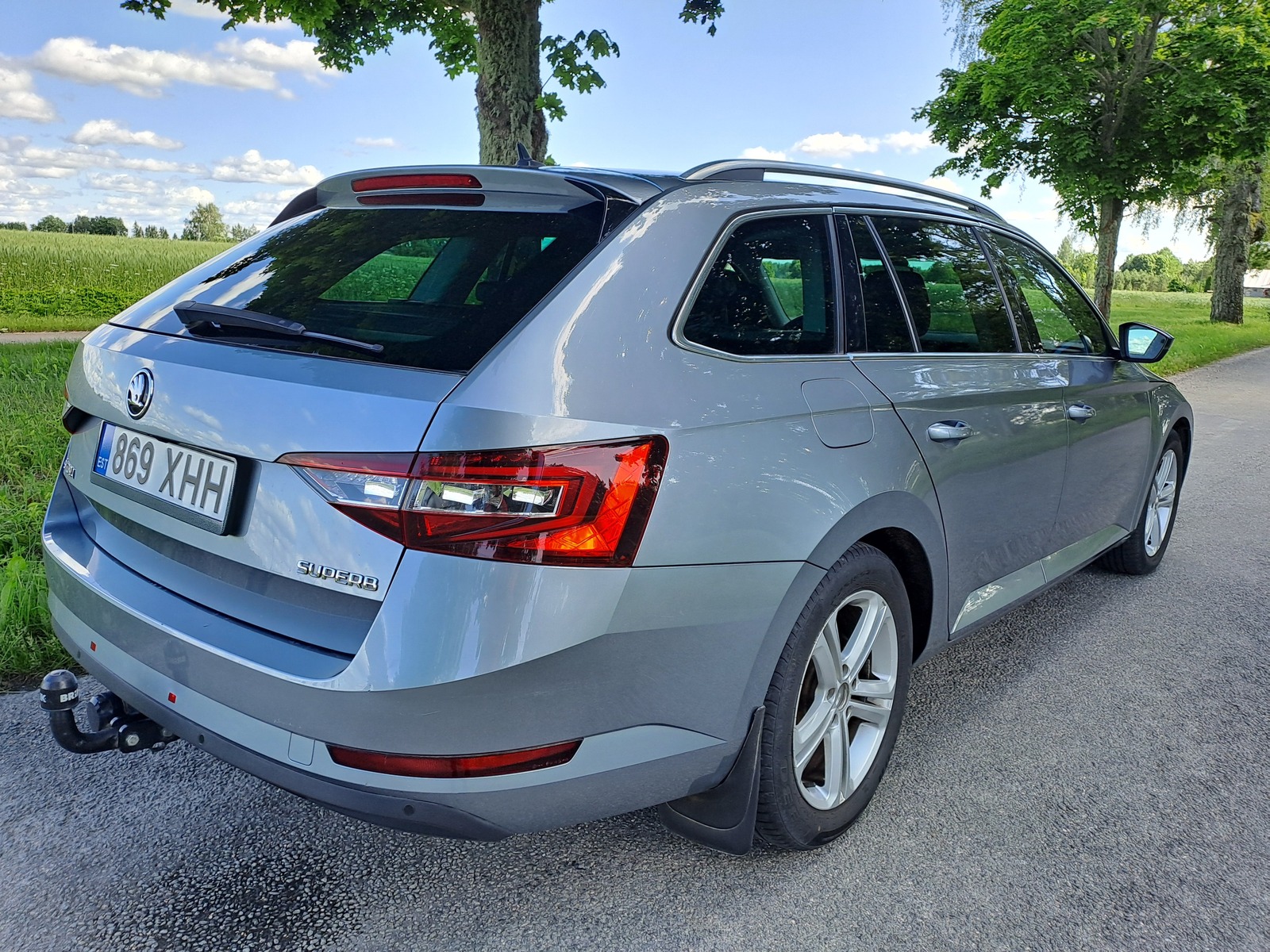Škoda Superb 2017, kuva 3/16