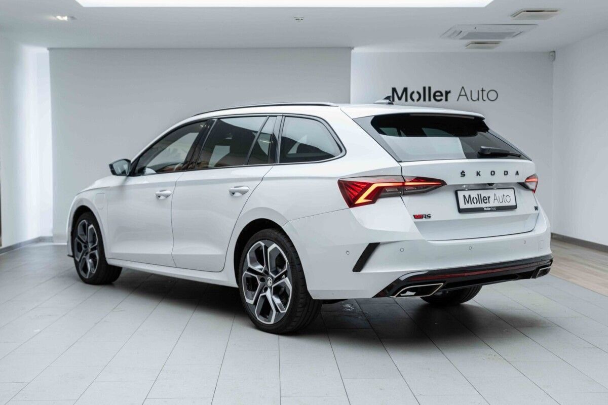 Škoda Octavia 2023, photo 4/17