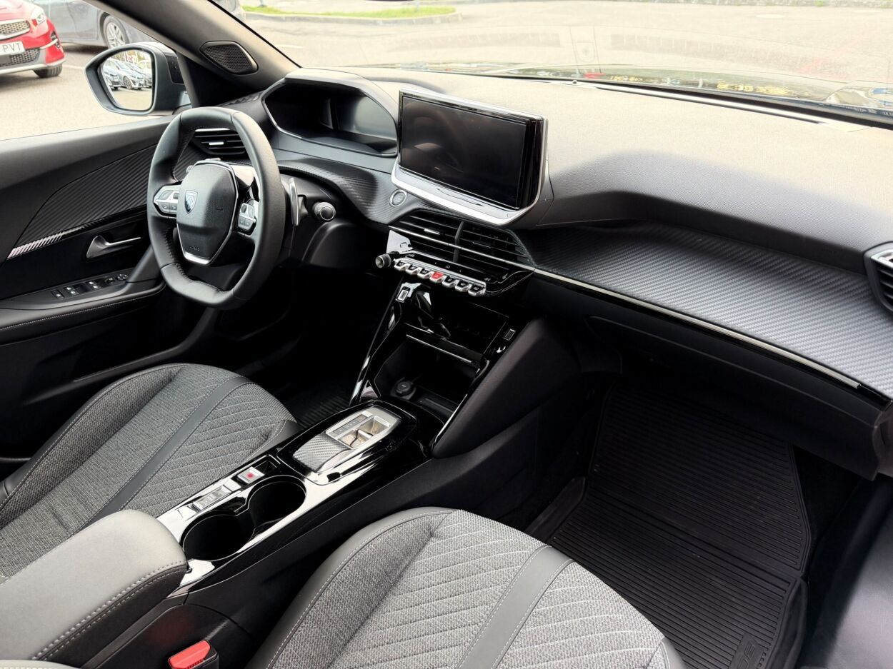 Peugeot 2008 2024, photo 4/10