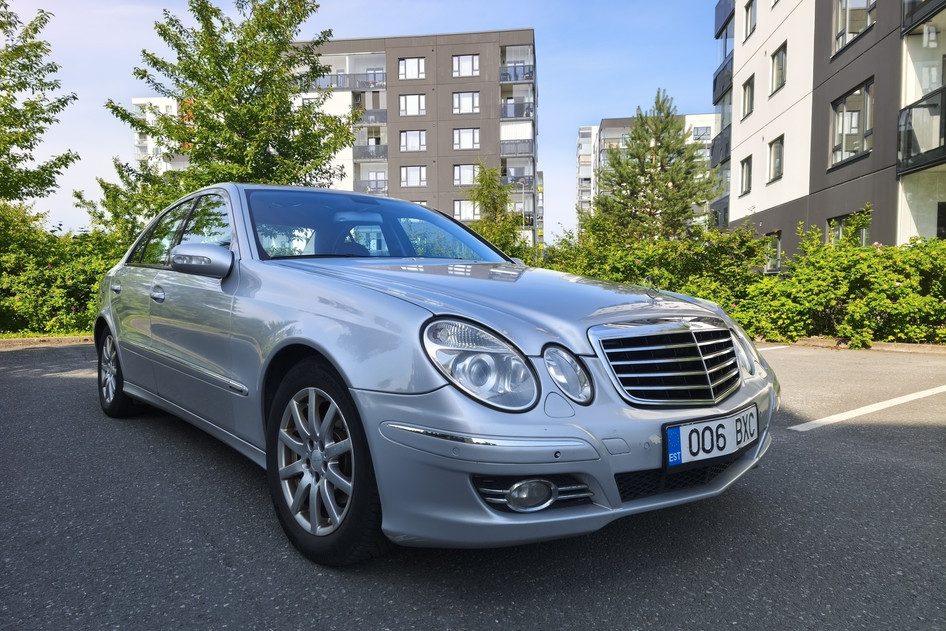 Mercedes-Benz E 220, 2004, 2.1, 100 kW, diesel, automatic, rear-wheel drive