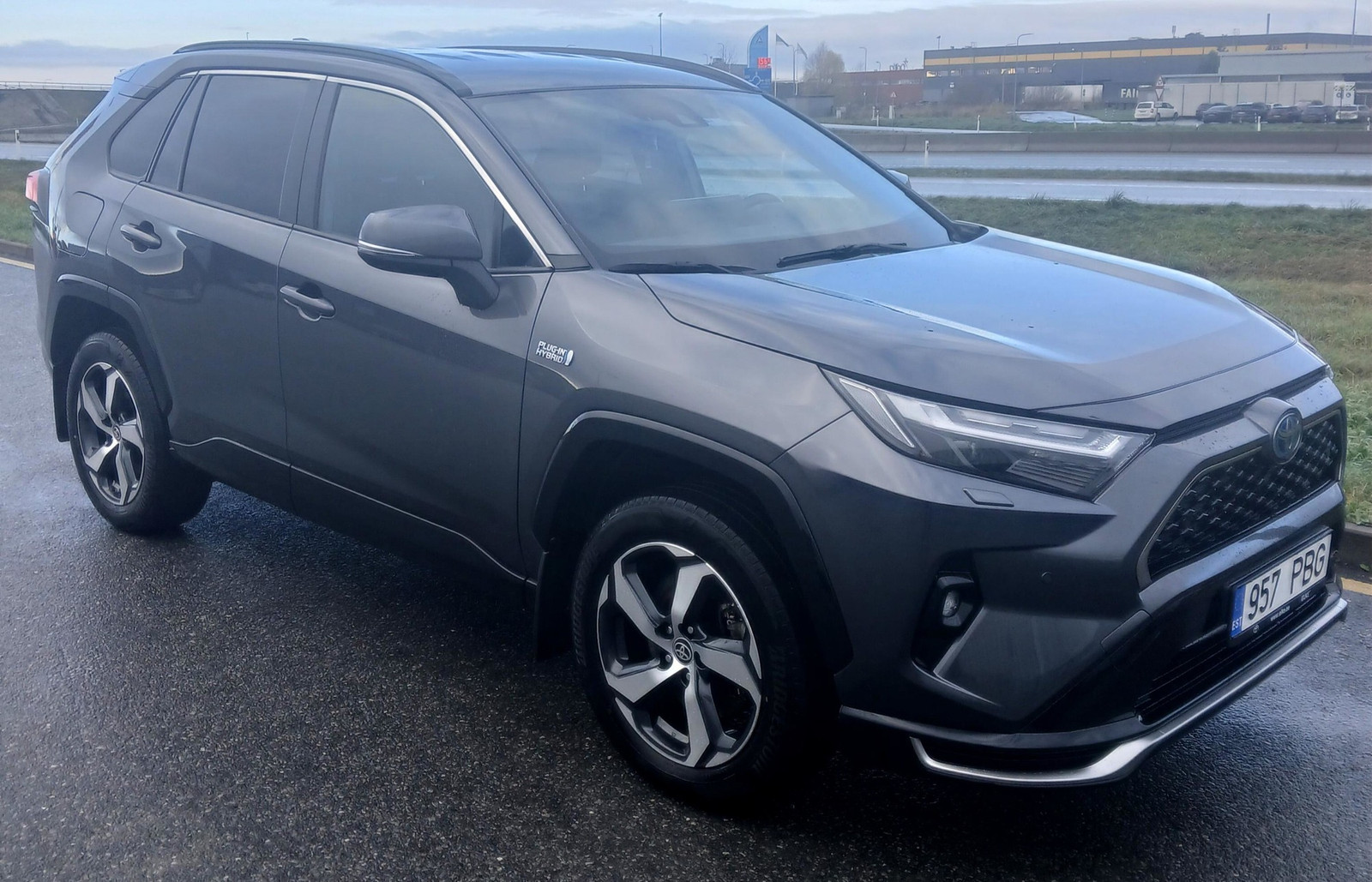 Toyota RAV4 2023, photo 2/8