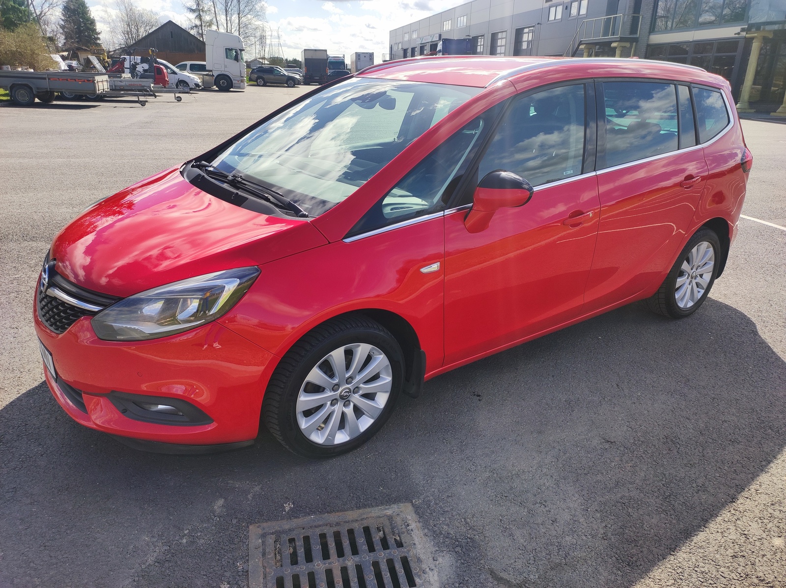 Opel Zafira Tourer 2017, photo 5/25