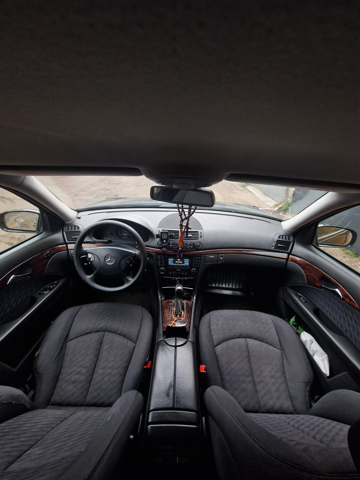 Mercedes-Benz E 220 2004, kuva 8/8