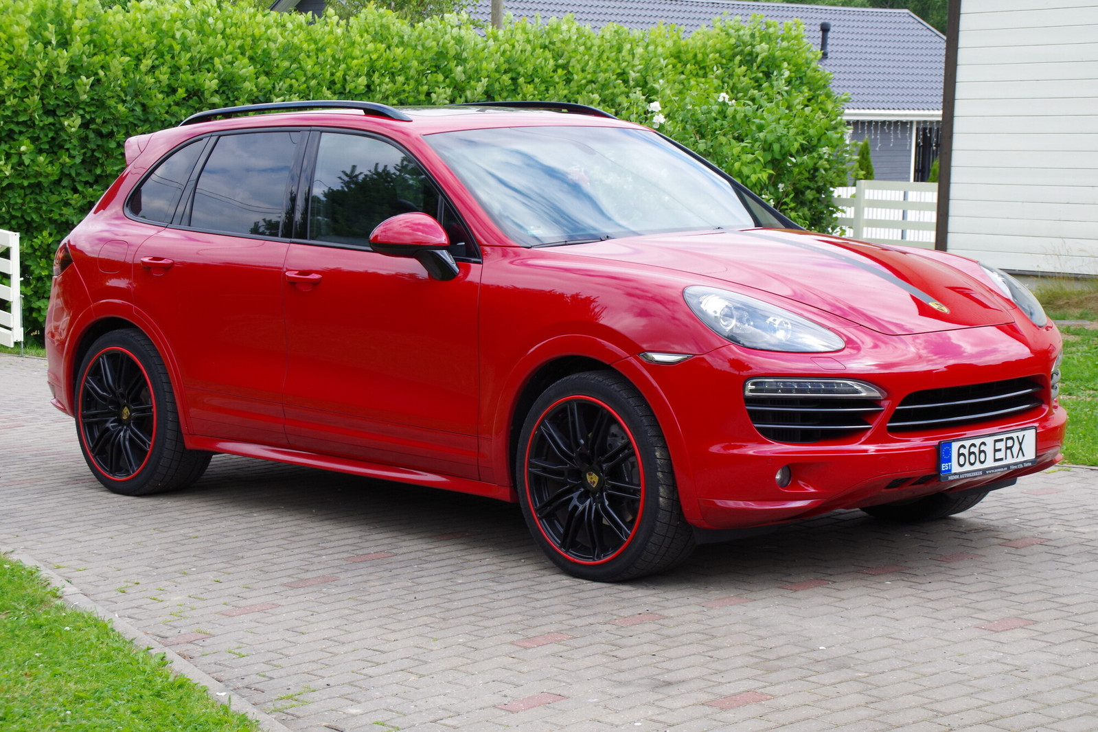 Porsche Cayenne 2013, kuva 2/11