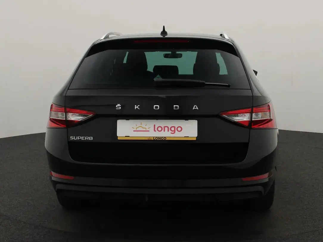 Škoda Superb 2022, photo 5/33