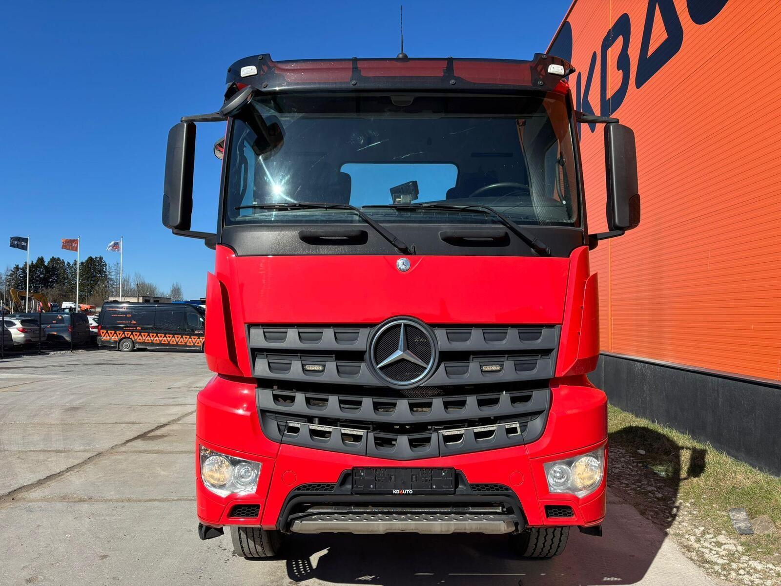 Mercedes-Benz Arocs 4142 8x4 2019, kuva 3/26