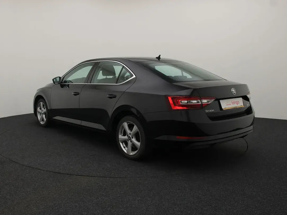 Škoda Superb 2017, kuva 7/10