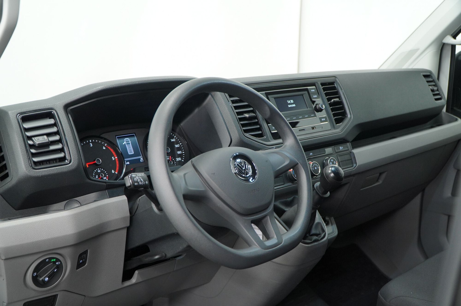 Volkswagen Crafter 2.0 103kW 2024, kuva 7/48