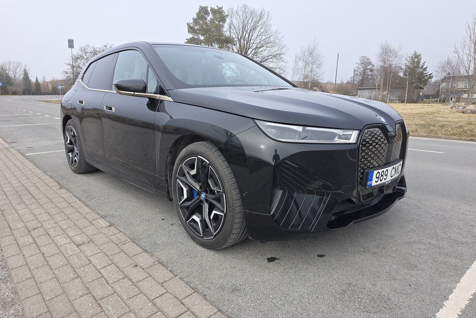 BMW iX, 2021, 102 kW, electric, automatic, four-wheel drive