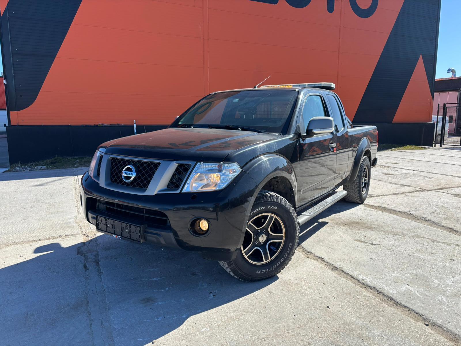 Nissan Navara 2014, photo 2/10