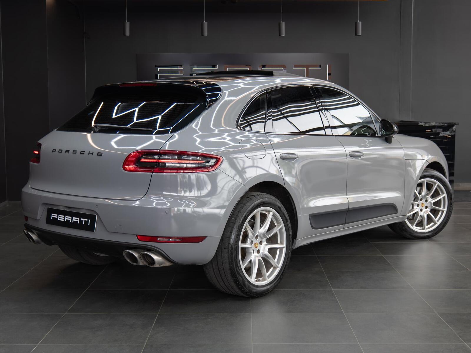 Porsche Macan 2016, photo 2/14