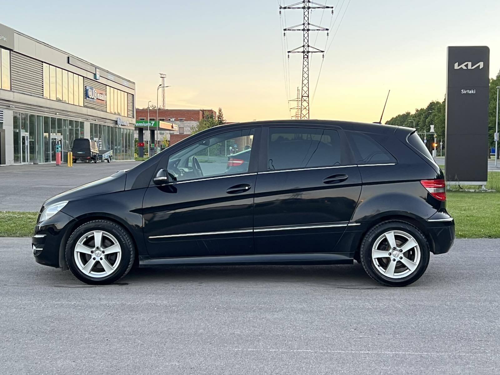 Mercedes-Benz B 200 2009, kuva 4/10