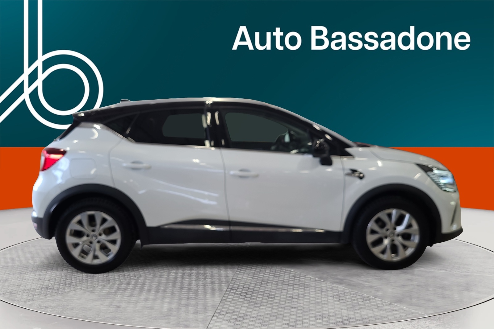 Renault Captur 2022, photo 6/32