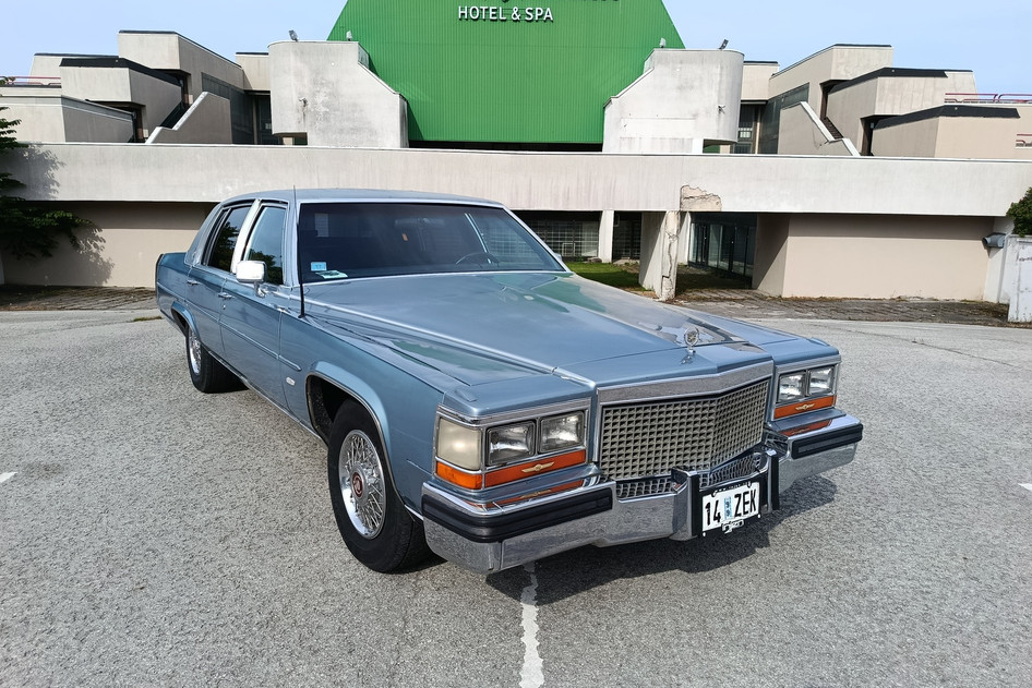 Cadillac BROUGHAM, 1986, 5.0, 104 kW, petrol+lpg, automatic, rear-wheel drive