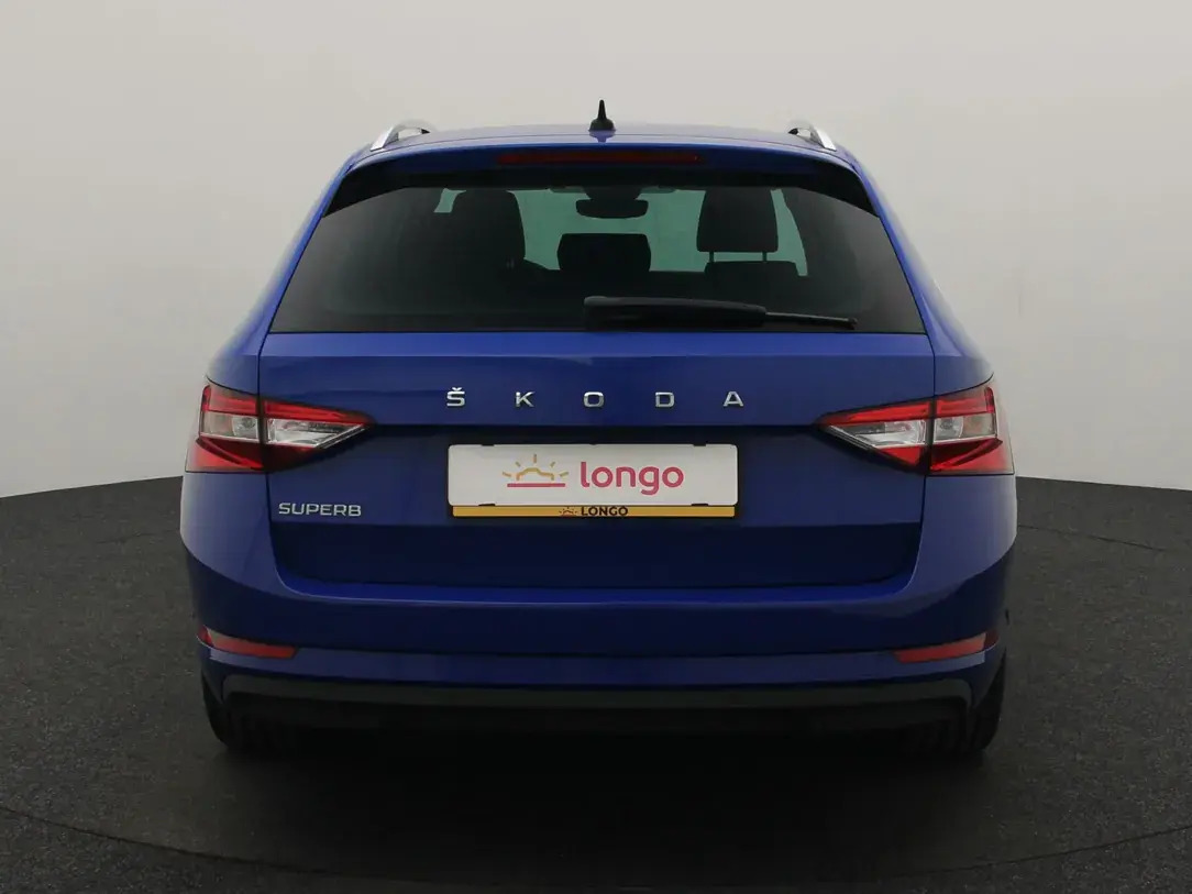 Škoda Superb 2022, photo 5/37