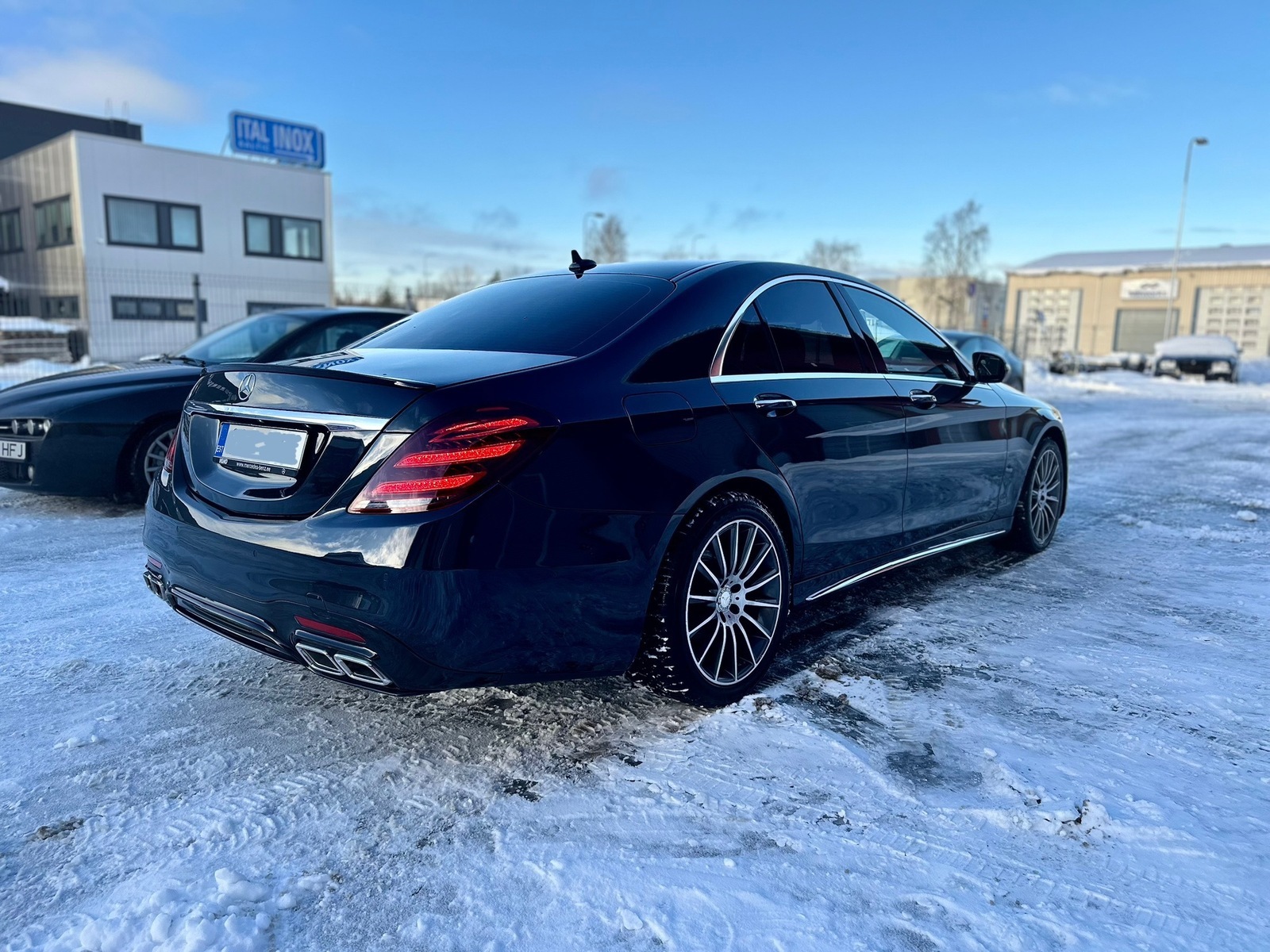 Mercedes-Benz S 350 2015, kuva 4/10
