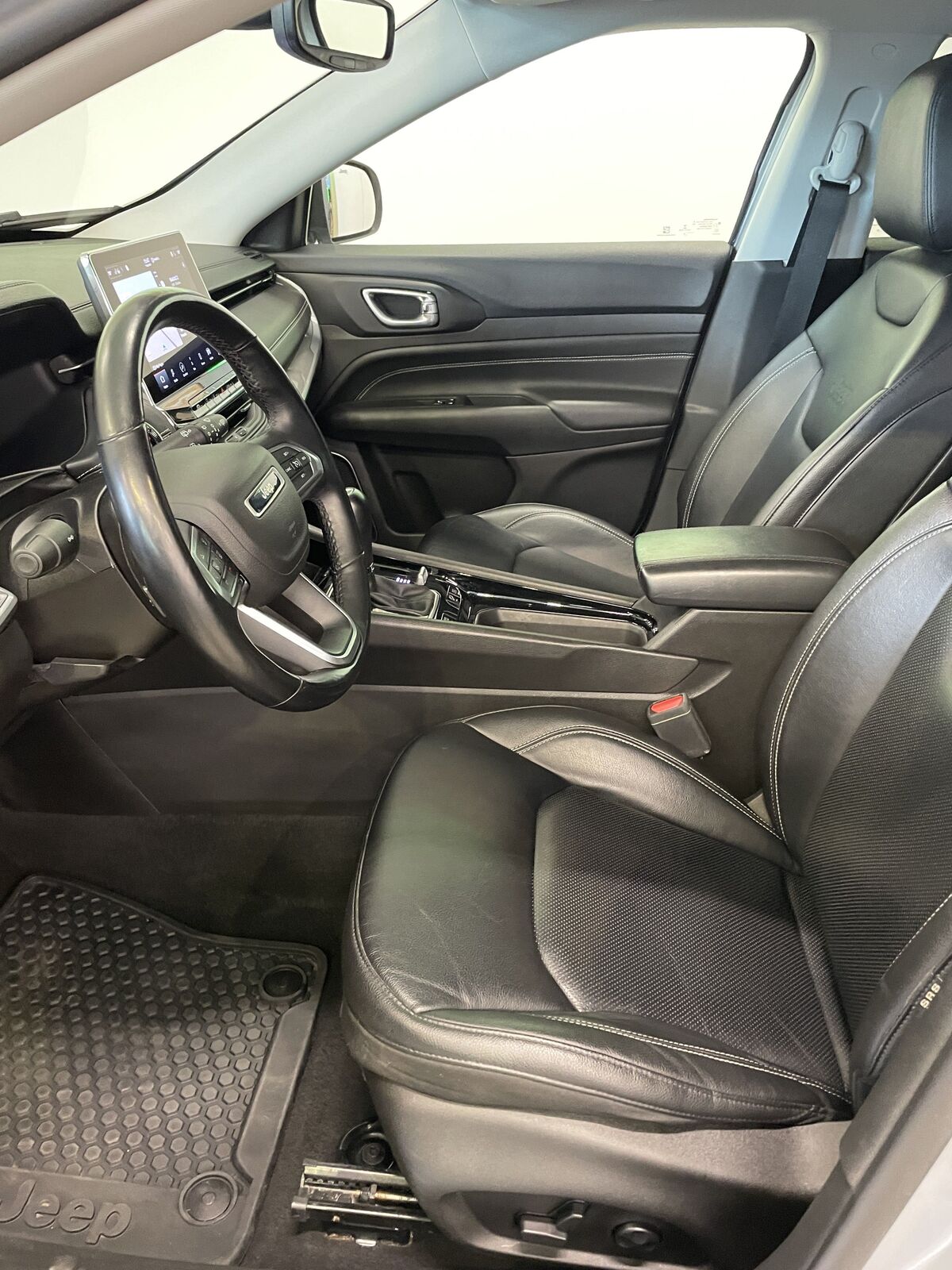 Jeep Compass 2022, photo 6/10