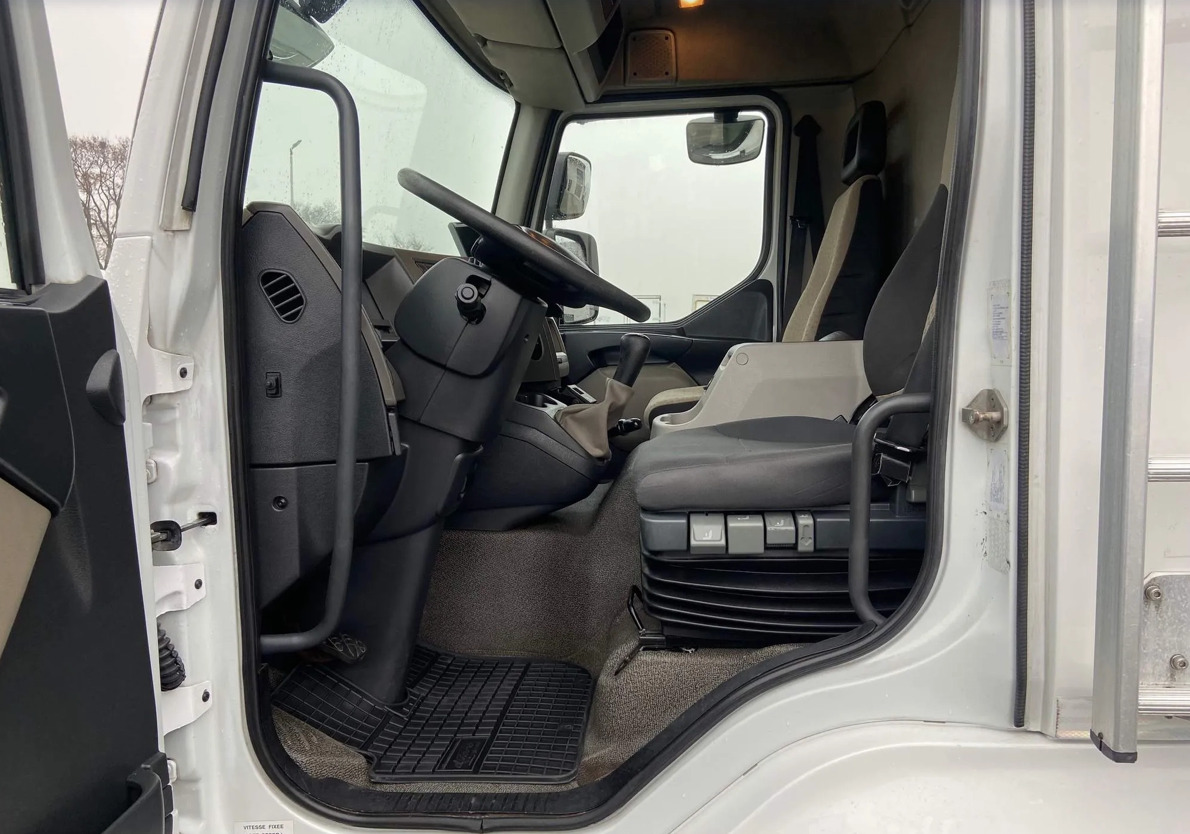 Renault MIDLUM 220 2011, kuva 7/7