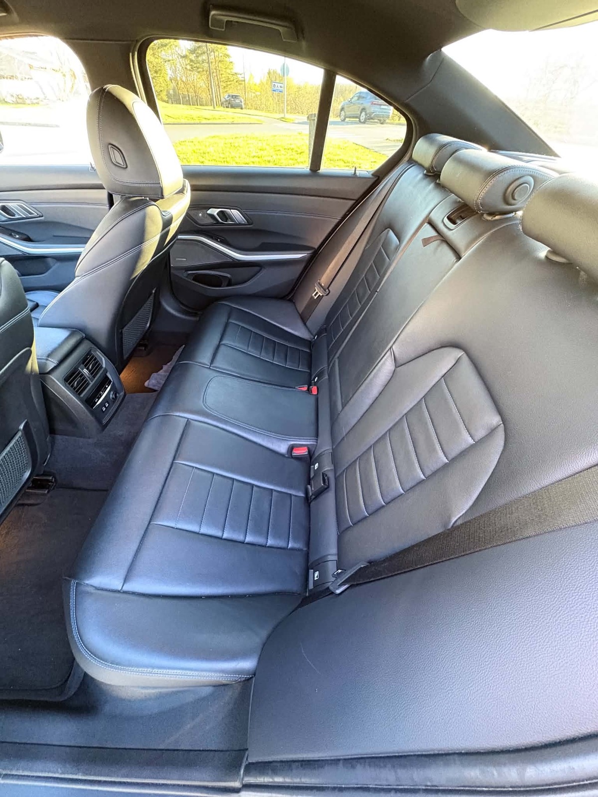 BMW 330 2020, photo 7/7
