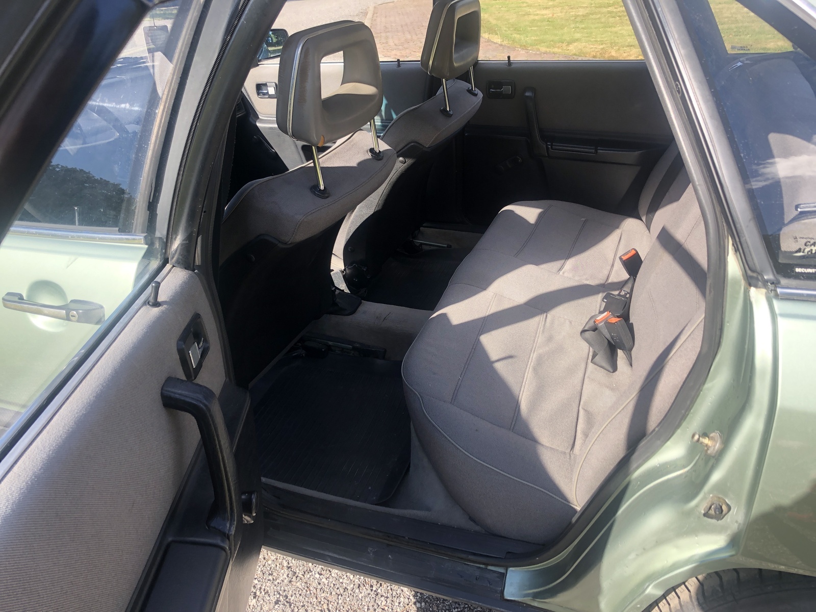 Audi 100 1985, photo 4/5