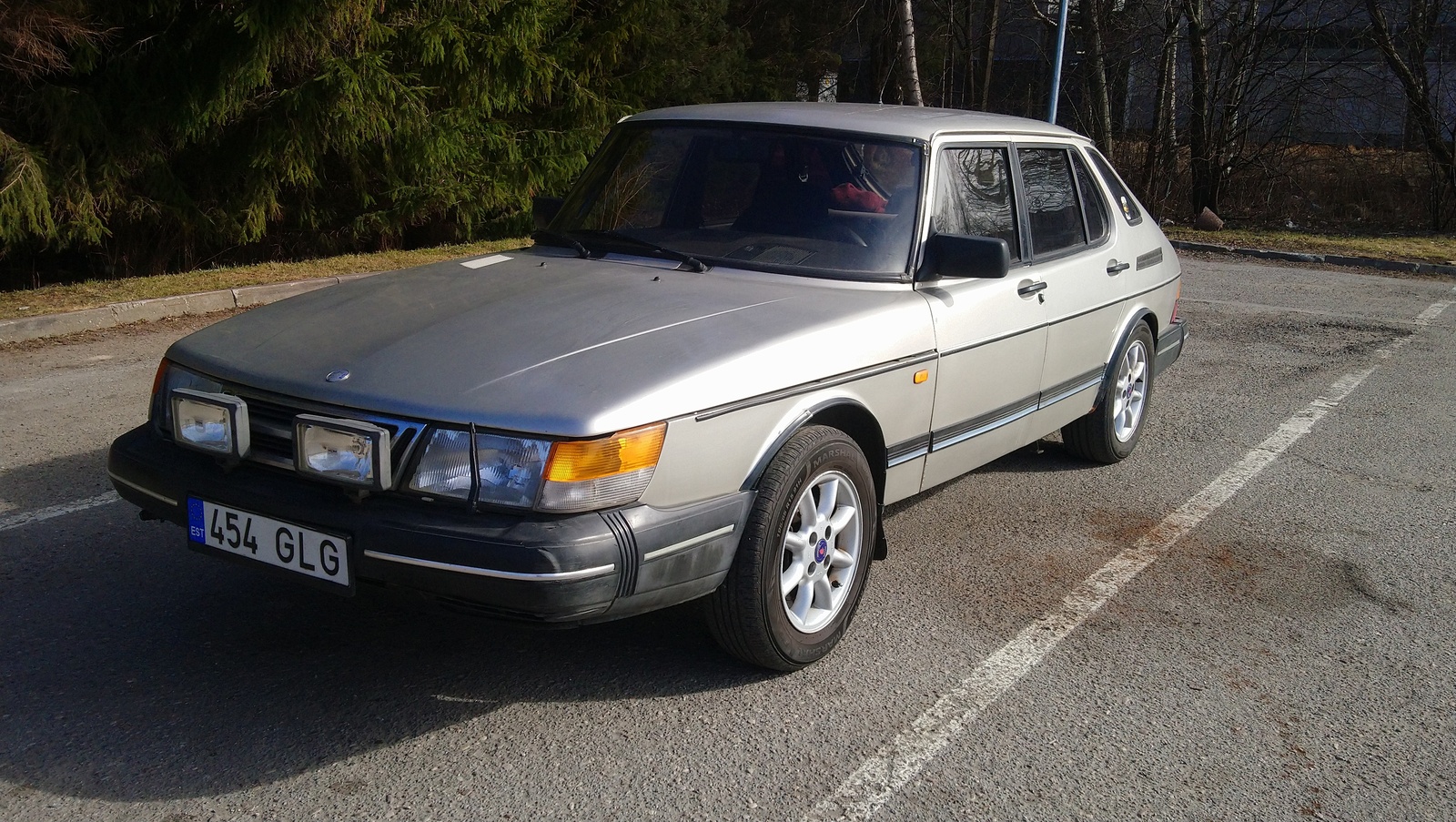 Saab 900