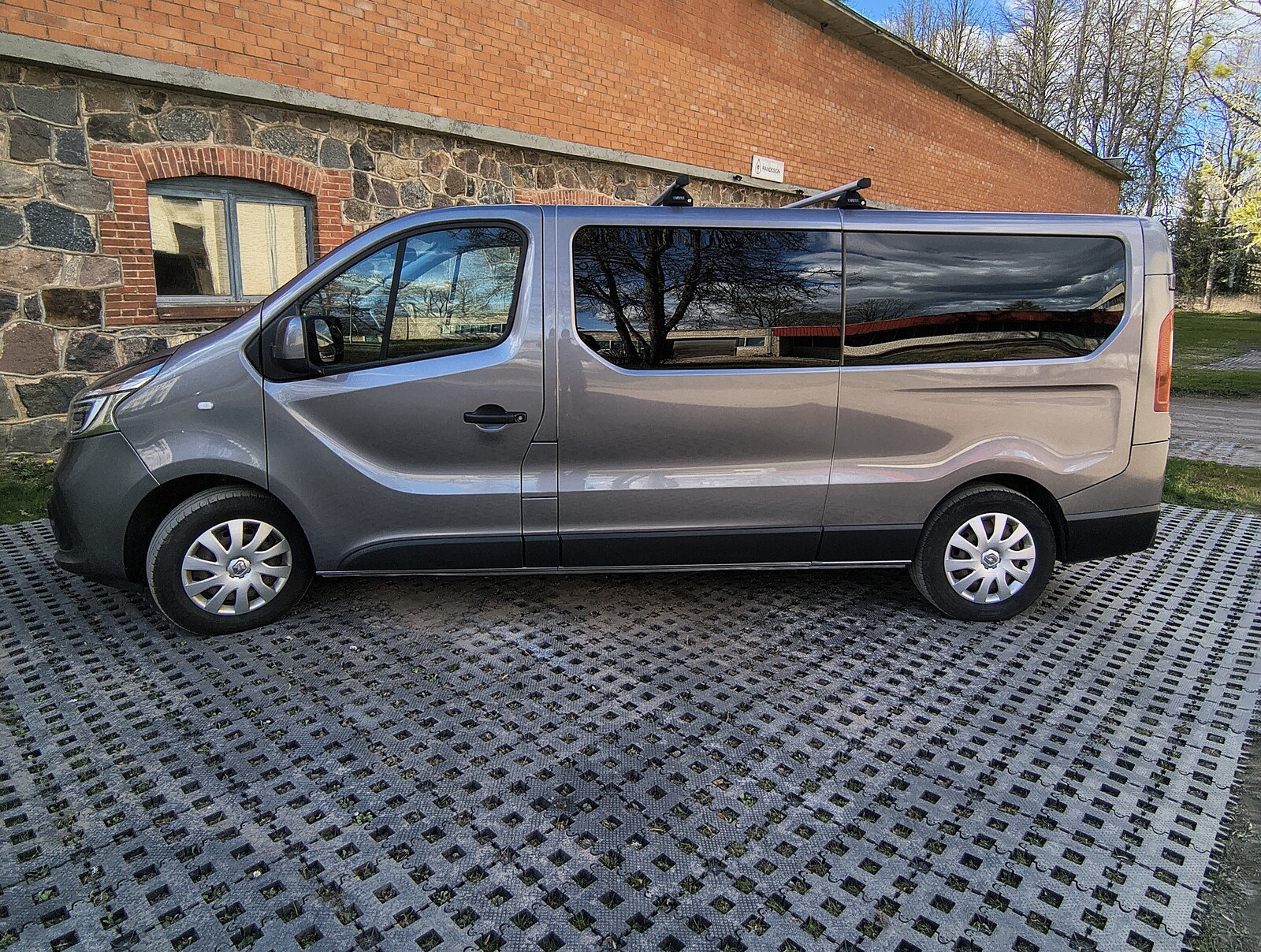 Renault Trafic 2020, kuva 5/14